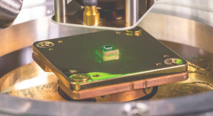 Researchers led by Princeton's Nathalie de Leon have developed a new quantum sensing technique